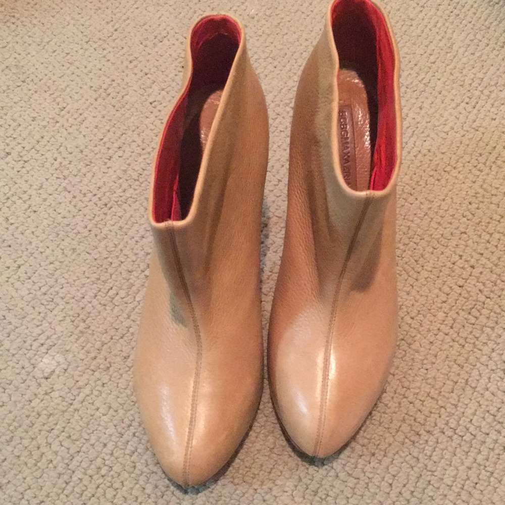 BCBG leather boots